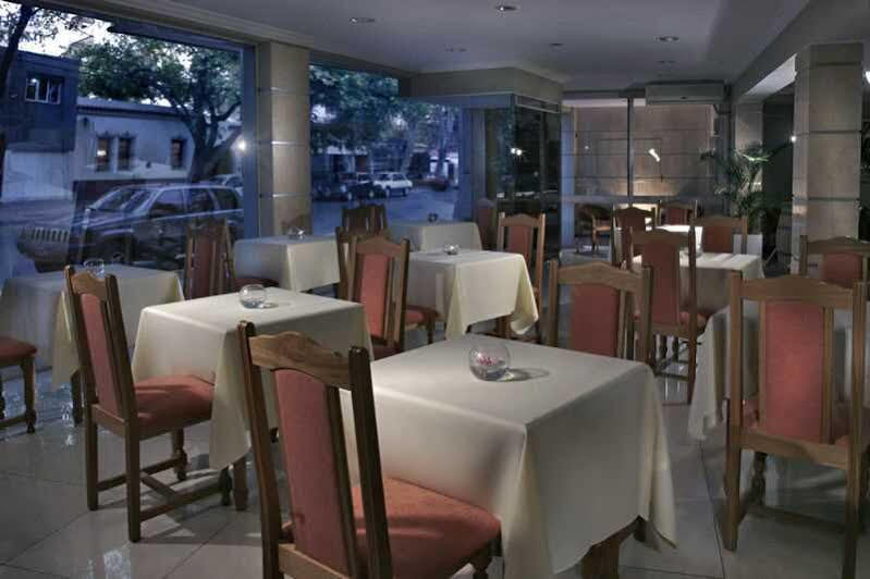 Condor Suites Apart Hotel Mendoza Restaurant photo